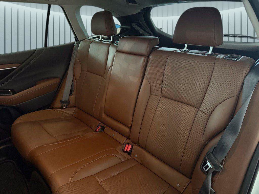 Used 2022 Subaru Outback Touring XT AWD/4WD image 21