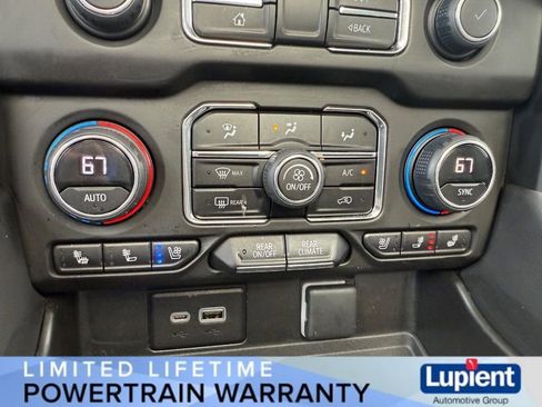 Used 2023 Chevrolet Tahoe High Country w/ Premium Package image 22