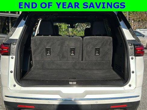 Used 2023 Chevrolet Traverse High Country image 18