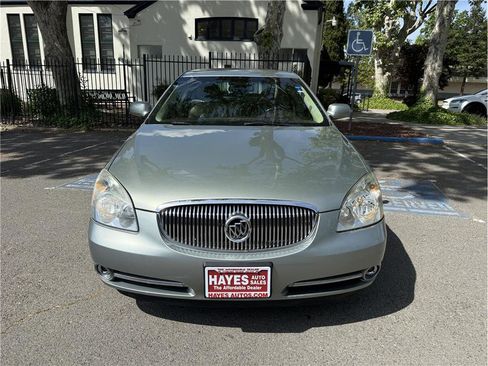 Used 2007 Buick Lucerne CXS w/ Driver Confidence Package FWD image 2