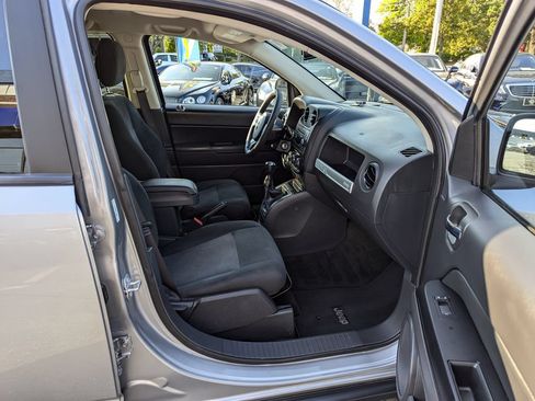 Used 2017 Jeep Compass Sport w/ Power Value Group AWD/4WD image 24