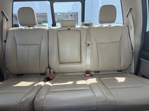 Used 2023 Chevrolet Tahoe Premier AWD/4WD image 2