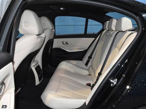 New 2026 BMW 330i xDrive Sedan w/ Premium Package image 18