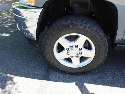 Used 2013 Chevrolet Silverado 2500 LTZ w/ LTZ Plus Package AWD/4WD image 52