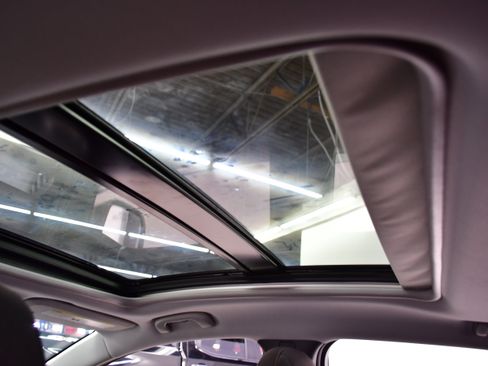 Used 2024 Chevrolet Malibu LT image 23