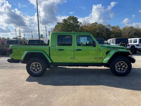 New 2025 Jeep Gladiator Rubicon w/ Convenience Group image 7