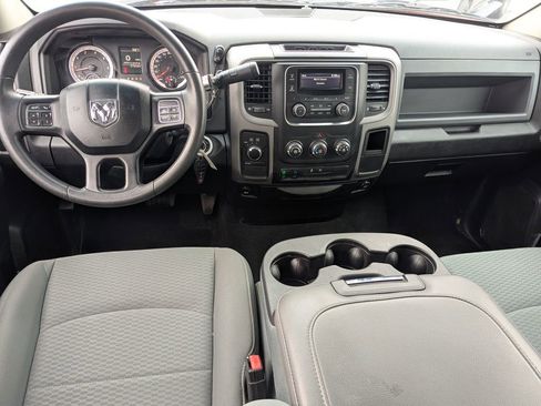 Used 2018 RAM 1500 ST w/ SXT Appearance Group AWD/4WD image 28