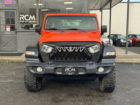 Used 2018 Jeep Wrangler Sport image 2