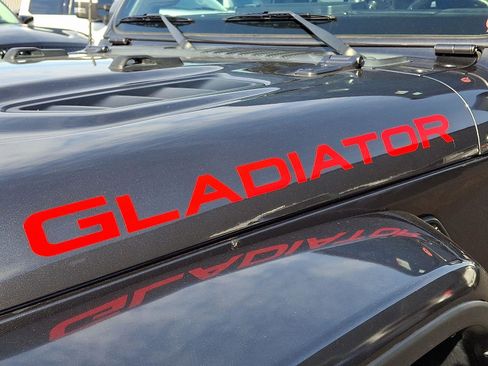 Used 2022 Jeep Gladiator Rubicon w/ LED Lighting Group image 29