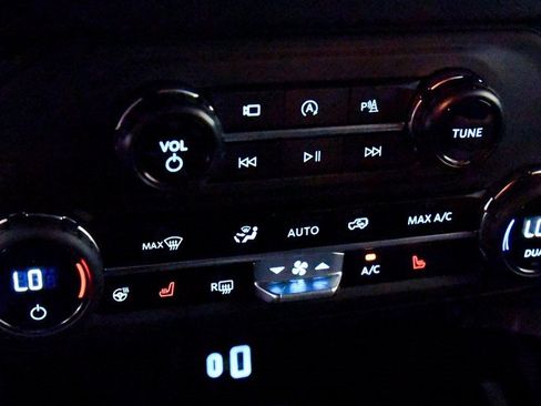 Used 2023 Ford Bronco Outer Banks image 17