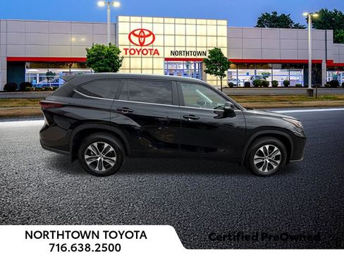 Used 2026 Toyota Highlander XLE image 34