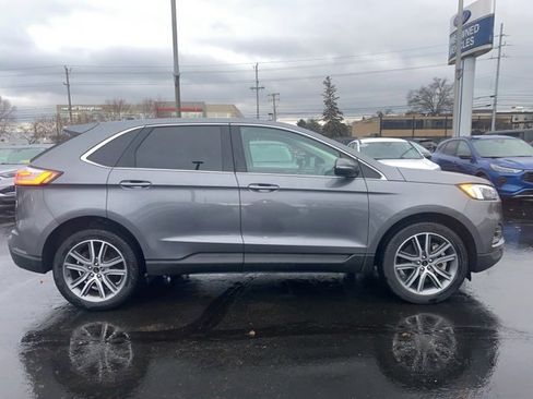 Used 2024 Ford Edge Titanium image 4