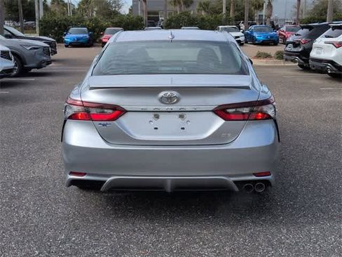 Used 2024 Toyota Camry SE image 7