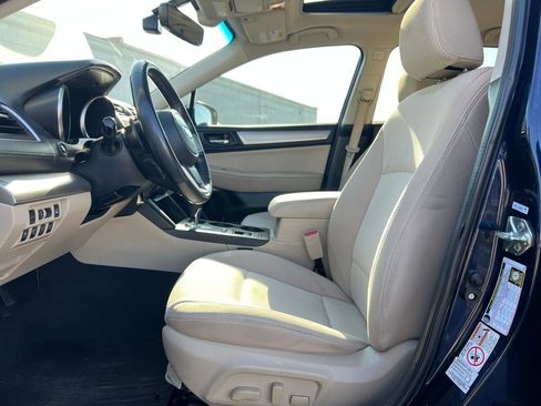 Used 2018 Subaru Outback 2.5i Premium image 8