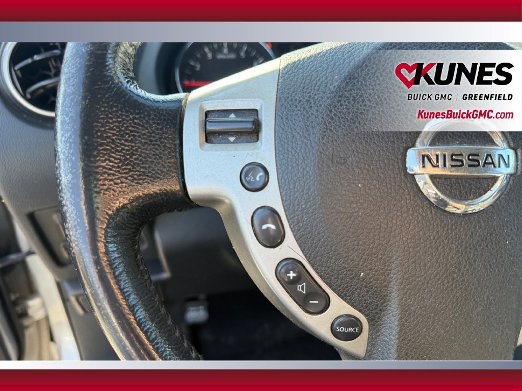 Used 2013 Nissan Rogue SL AWD/4WD image 17