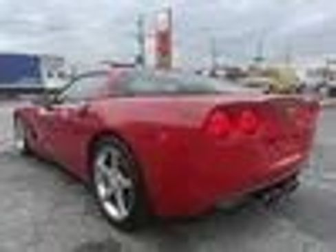 Used 2005 Chevrolet Corvette Coupe w/ Preferred Equipment Group image 2