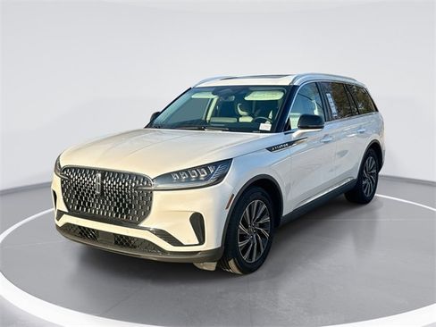 New 2025 Lincoln Aviator 2WD image 1