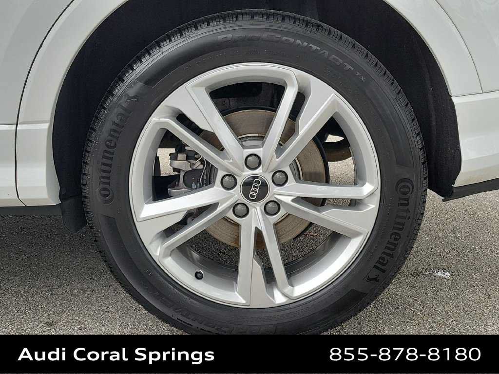 Certified 2024 Audi Q3 2.0T Premium w/ Convenience Package AWD/4WD image 16