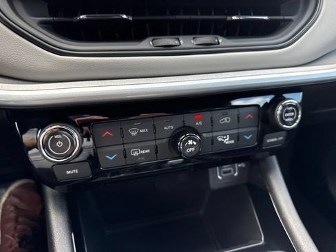 New 2026 Jeep Compass Limited AWD/4WD image 14