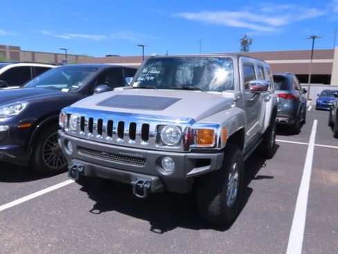 Used 2006 HUMMER H3 AWD/4WD image 2