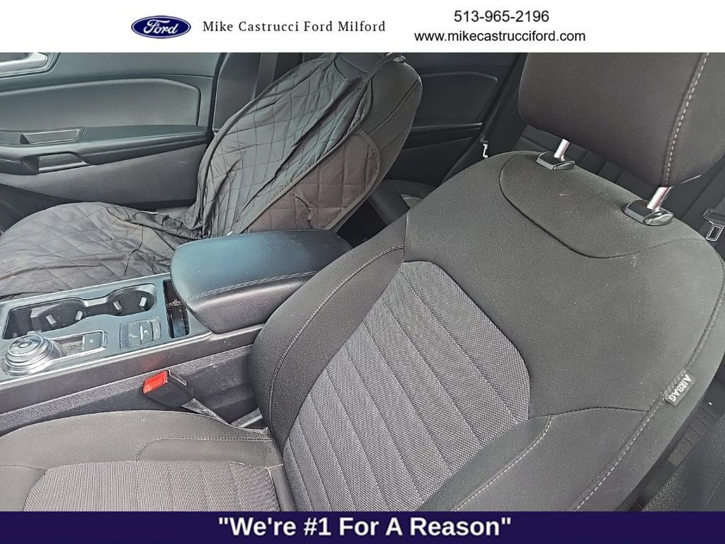 Used 2021 Ford Edge SE FWD image 7