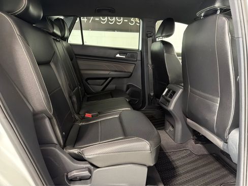 Used 2022 Volkswagen Atlas Cross Sport SE image 16