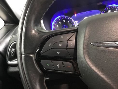 Used 2022 Chrysler Pacifica Limited w/ S Appearance Package FWD image 42