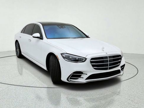 Certified 2025 Mercedes-Benz S 580 4MATIC Sedan image 4