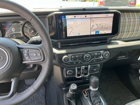 New 2026 Jeep Gladiator Sport AWD/4WD image 8
