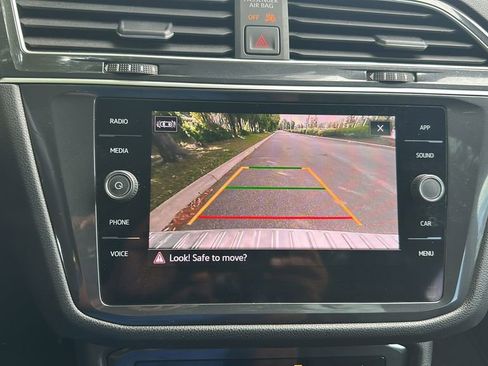 Certified 2024 Volkswagen Tiguan SE R-Line FWD image 18