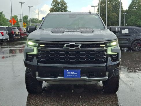 Used 2025 Chevrolet Silverado 1500 ZR2 w/ Technology Package AWD/4WD image 3