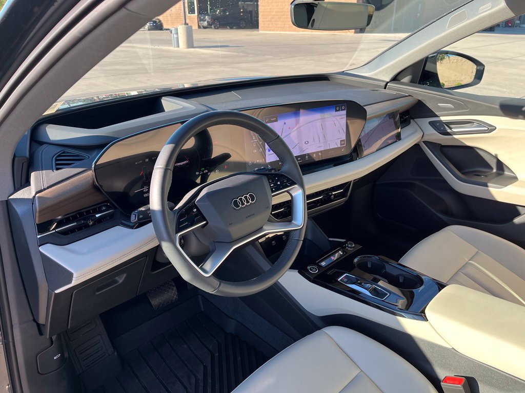 Used 2025 Audi Q6 e-tron Prestige w/ 20" Wheel Package AWD/4WD image 12
