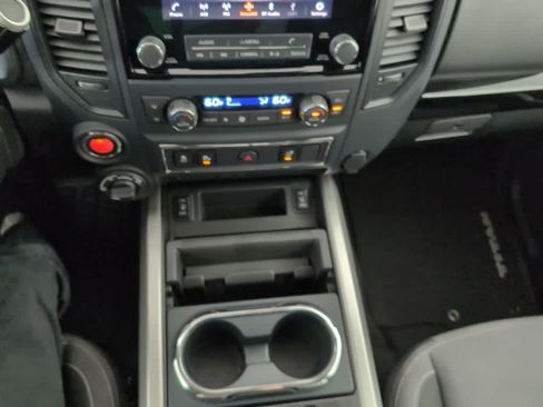 Used 2024 Nissan Titan SV w/ SV Convenience Package AWD/4WD image 21
