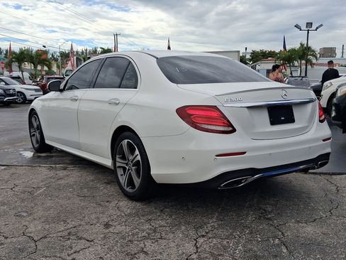 Used 2017 Mercedes-Benz E 300 image 8