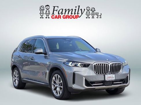 Used 2024 BMW X5 xDrive40i w/ Premium Package AWD/4WD image 2