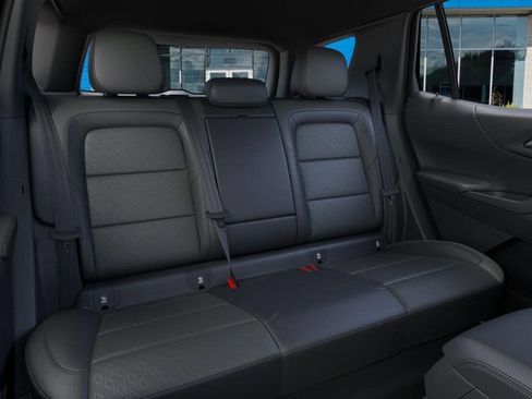 New 2026 Chevrolet Equinox LT w/ Convenience Package II AWD/4WD image 17