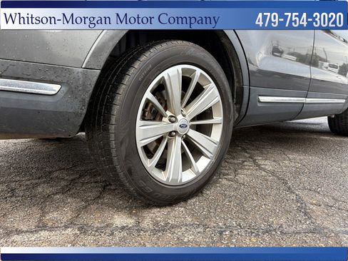Used 2019 Ford Explorer Limited w/ Ford Safe & Smart Package image 9