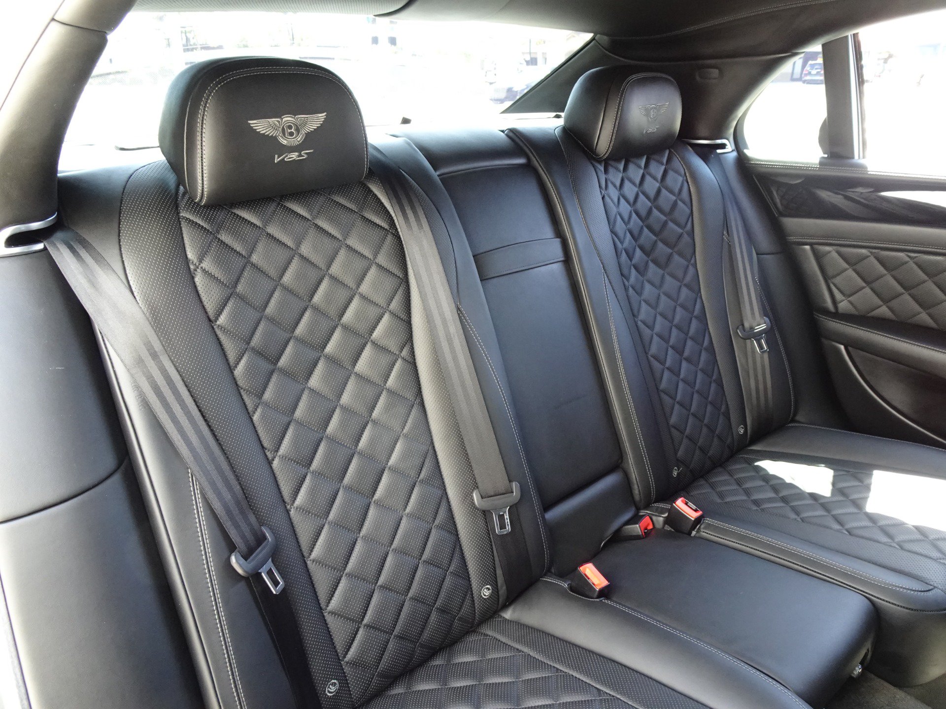 Used 2018 Bentley Flying Spur S V8 AWD/4WD image 18