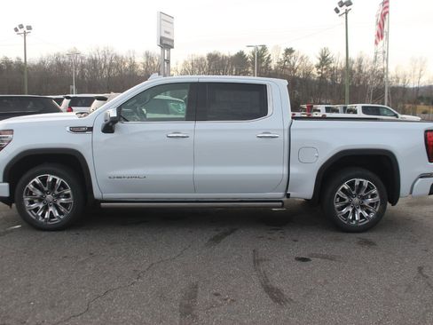 New 2026 GMC Sierra 1500 Denali image 4