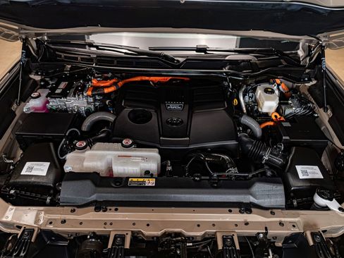 Used 2025 Toyota Sequoia TRD Pro image 34