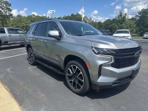 Used 2023 Chevrolet Tahoe RST w/ Luxury Package AWD/4WD image 4