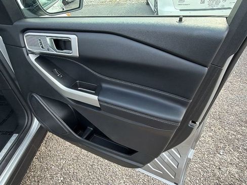 Used 2020 Ford Explorer Limited w/ Class III Trailer Tow Package image 16