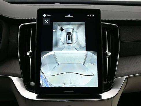 New 2026 Volvo XC90 B6 Ultra w/ Protection Package Premier AWD/4WD image 23