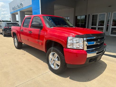 Used 2011 Chevrolet Silverado 1500 LS AWD/4WD image 9