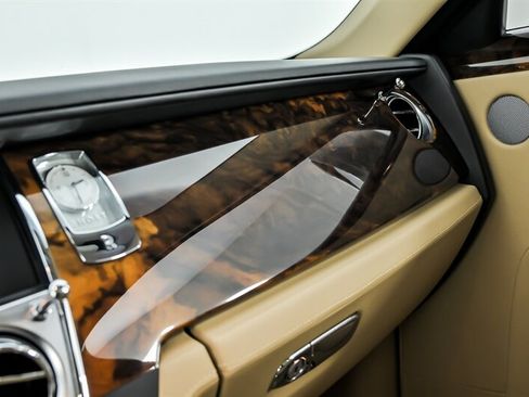 Used 2010 Rolls-Royce Ghost RWD image 39