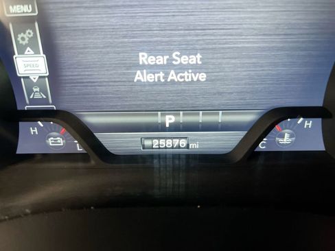 Used 2025 RAM 1500 Laramie AWD/4WD image 13