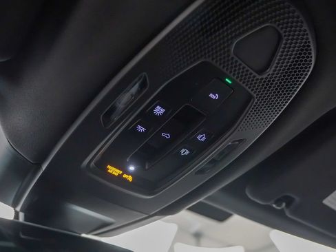 Used 2026 Porsche Panamera 4 AWD/4WD image 28