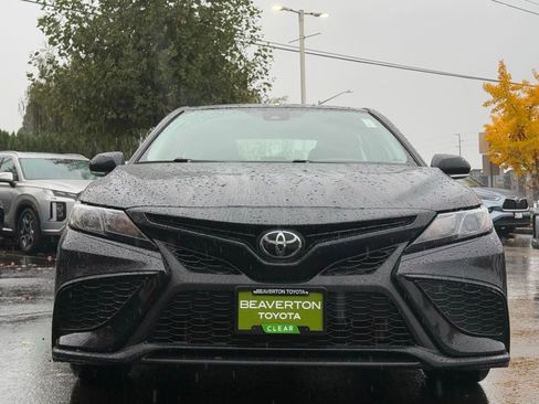 Used 2024 Toyota Camry SE image 8