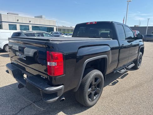 Used 2018 GMC Sierra 1500 SLE w/ Elevation Edition AWD/4WD image 14