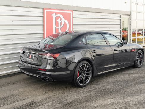 Used 2021 Maserati Quattroporte Trofeo image 41